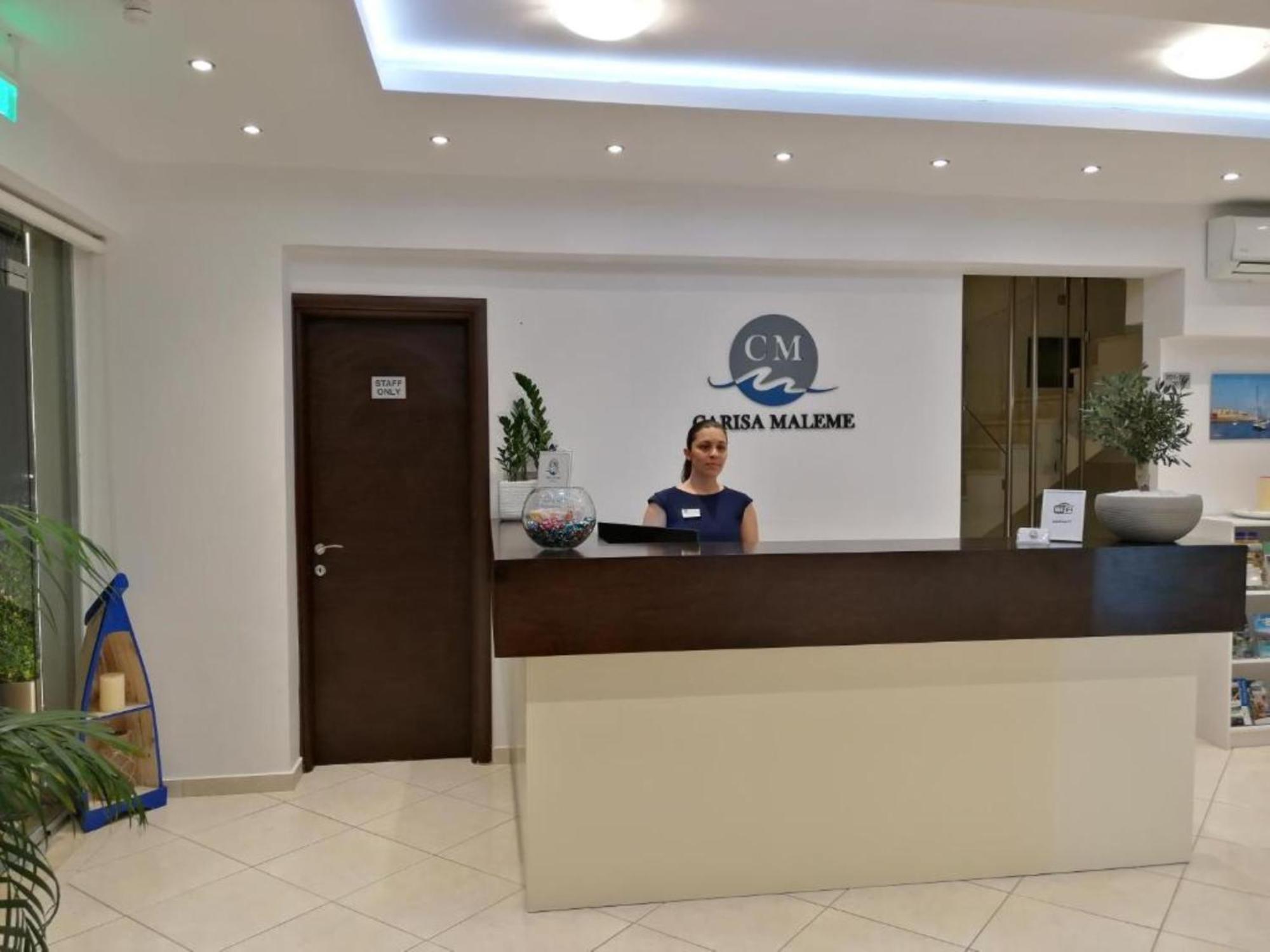Carisa Suites And Apartments 马莱迈 外观 照片