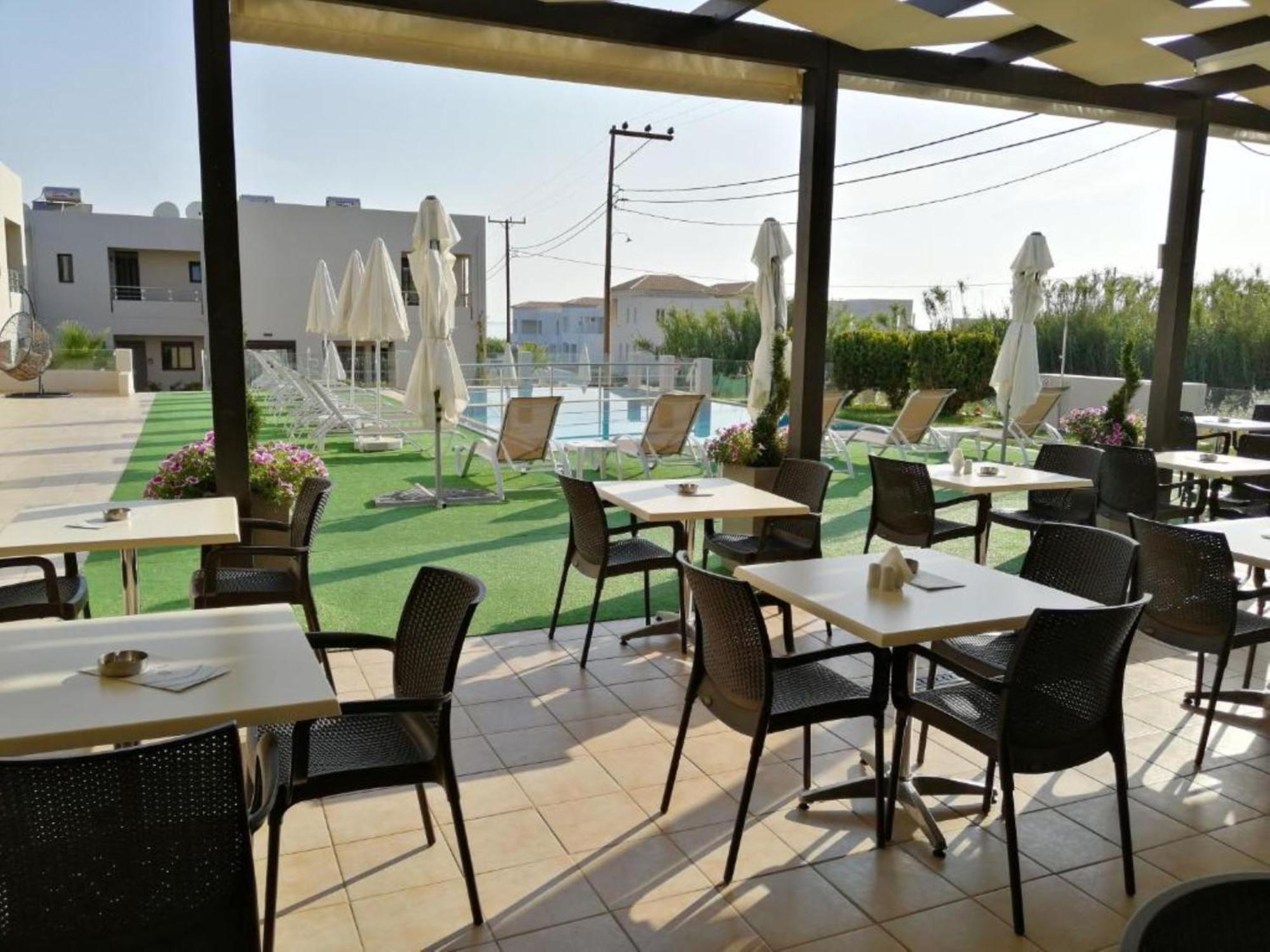 Carisa Suites And Apartments 马莱迈 外观 照片