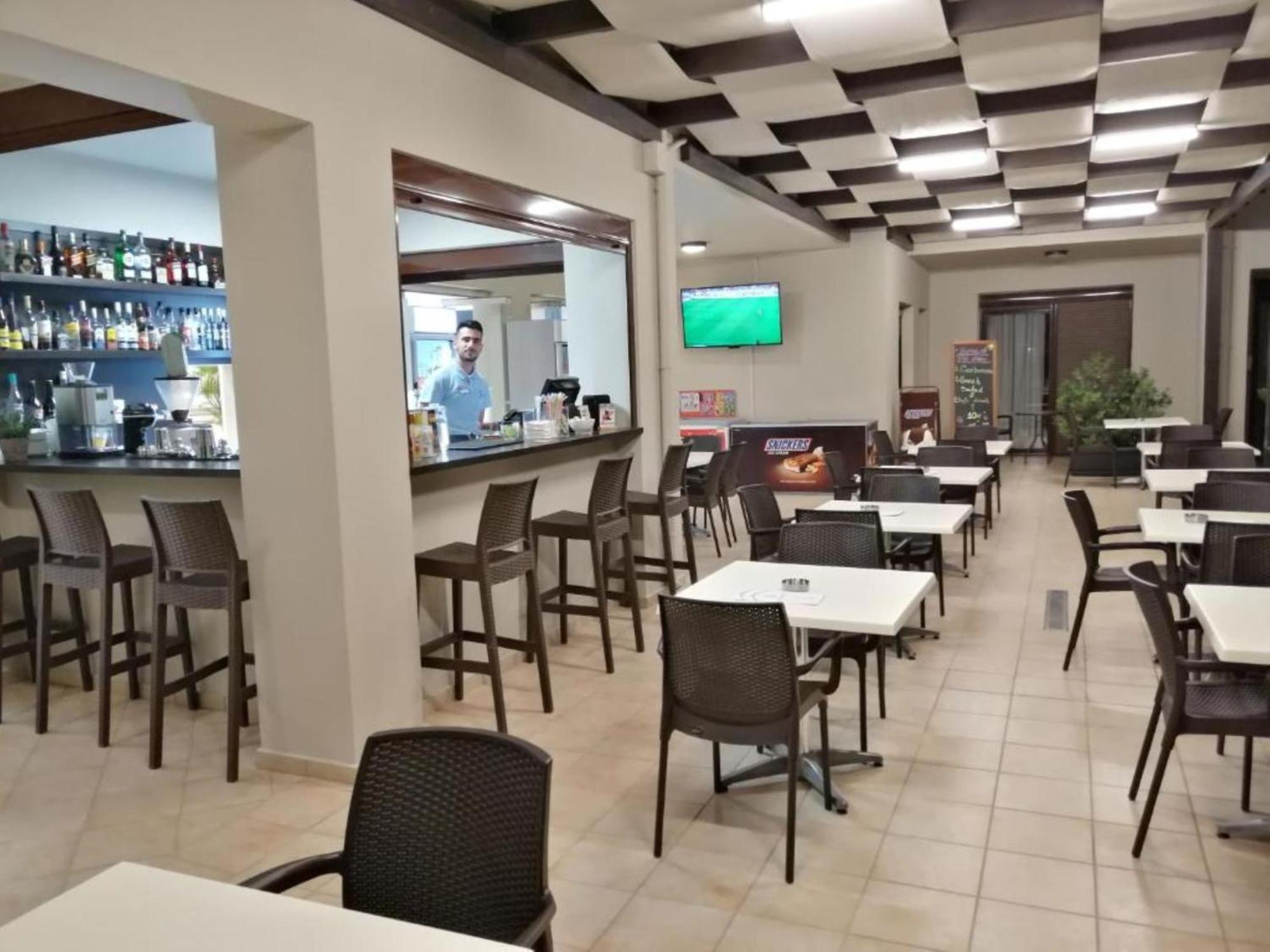 Carisa Suites And Apartments 马莱迈 外观 照片