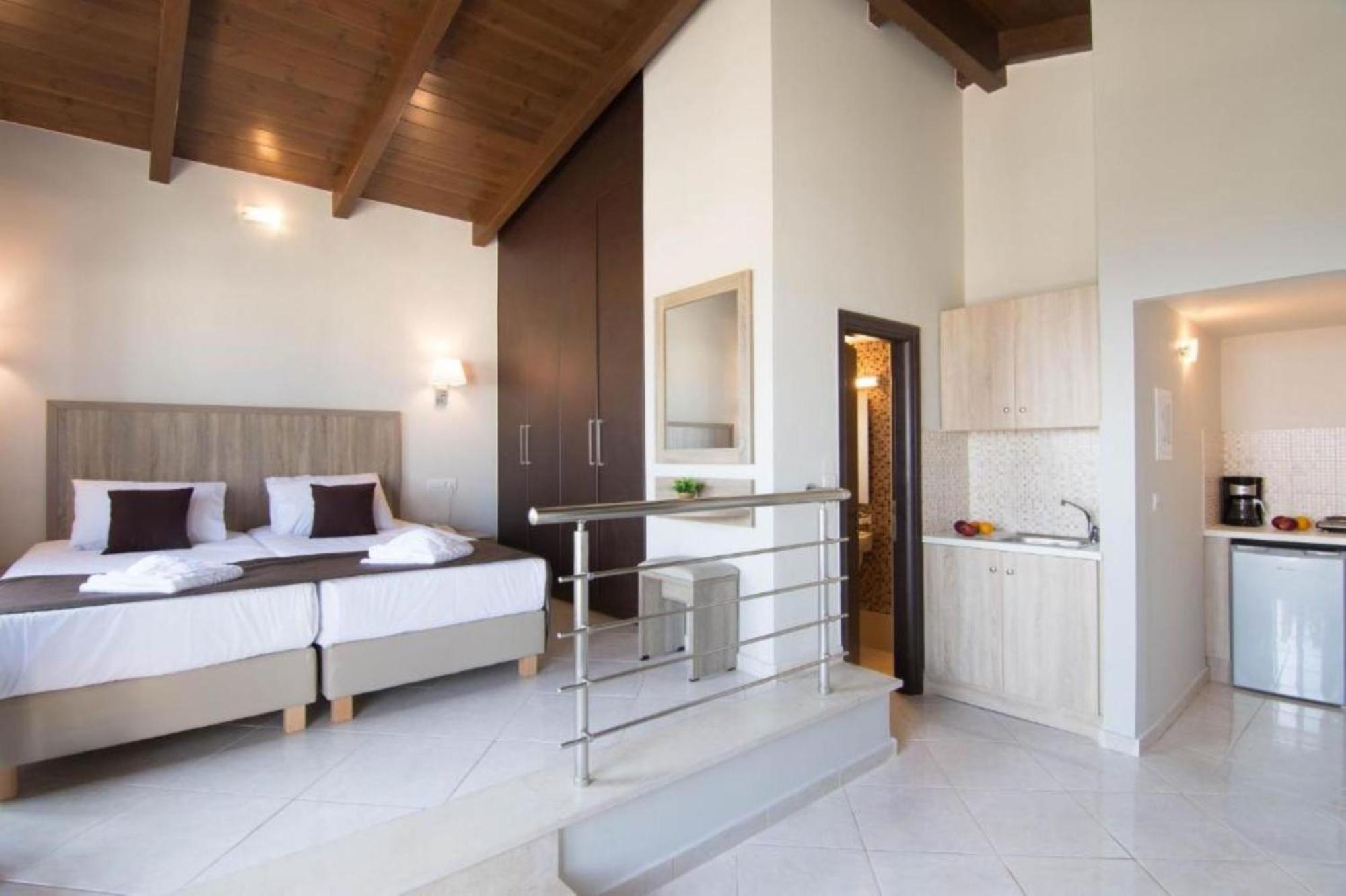 Carisa Suites And Apartments 马莱迈 外观 照片