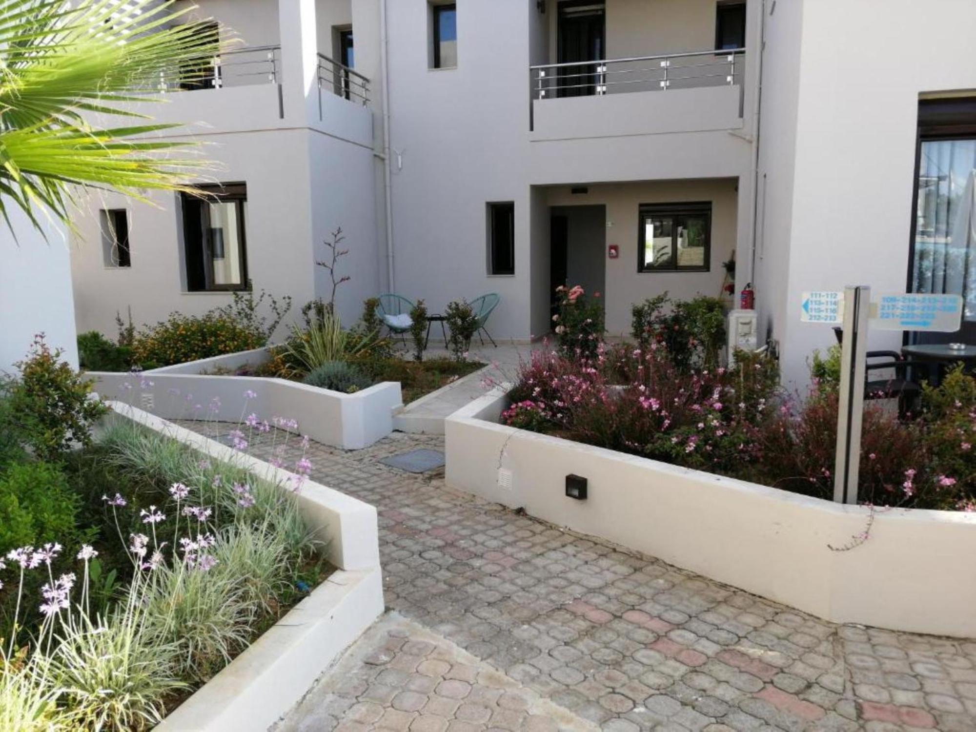 Carisa Suites And Apartments 马莱迈 外观 照片